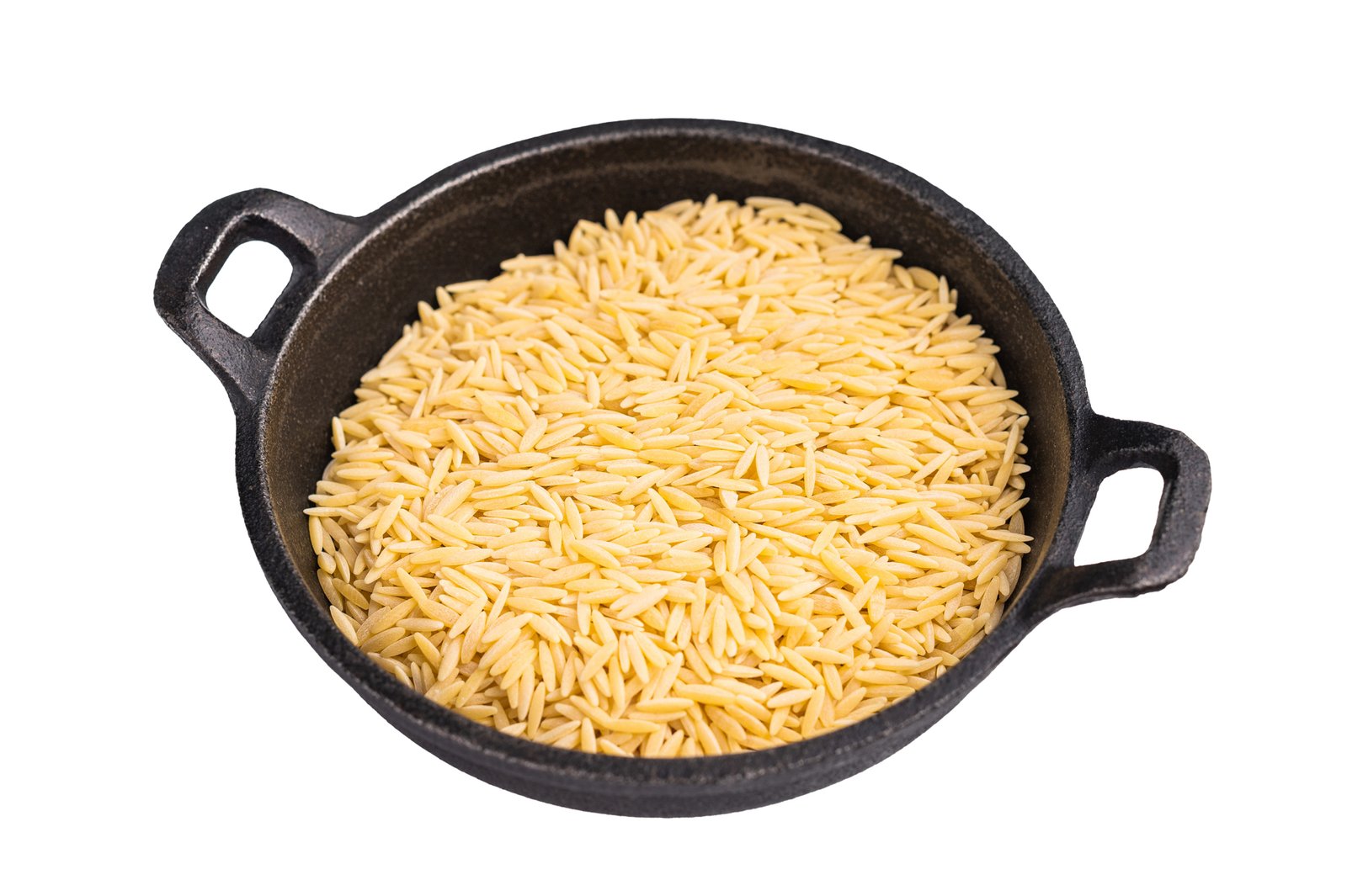 Kritharaki bzw. Orzo in einem Kochtopf